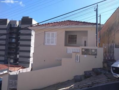 Casa para Locação, em Bragança Paulista, bairro Centro, 3 dormitórios, 1 banheiro, 1 vaga